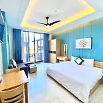 Seven House - Hotel & Apartment
